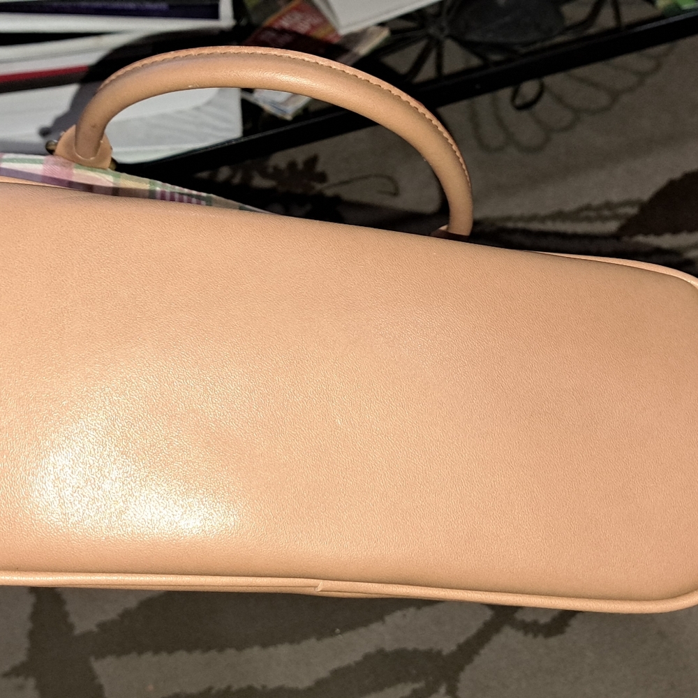Ladies Relic Handbag - Picture 10 of 13